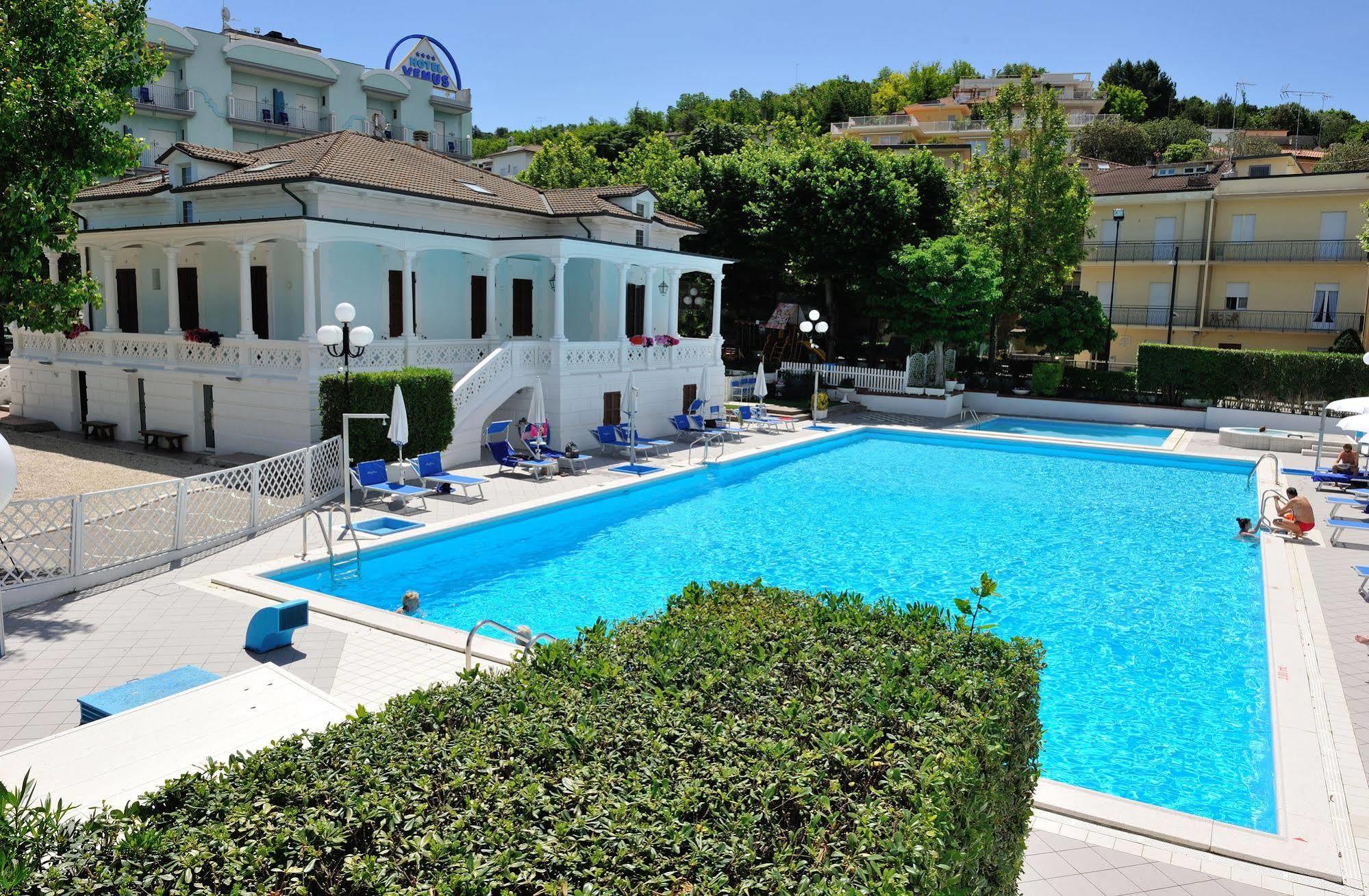 Hotel Venus Gabicce Mare Luaran gambar