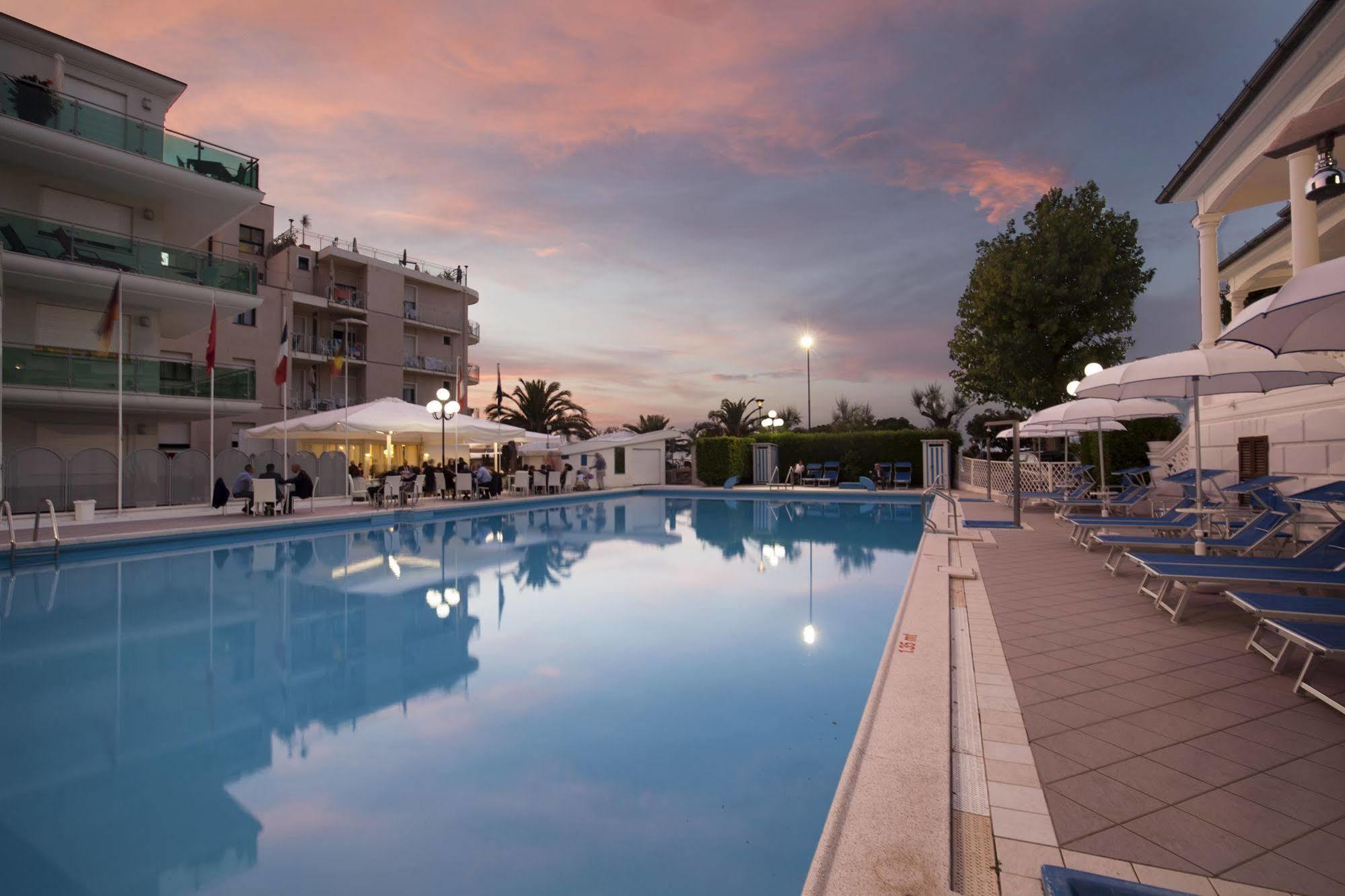 Hotel Venus Gabicce Mare Luaran gambar